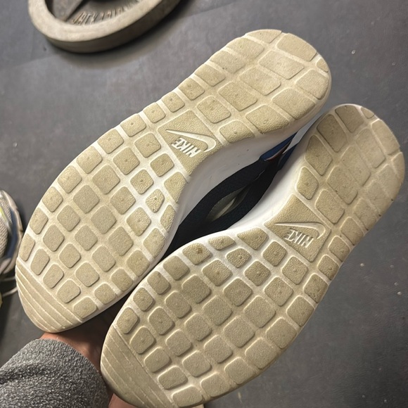 Nike ID Roshe Runners - limited edition - Union Jack British Flag print - great - Picture 9 of 12